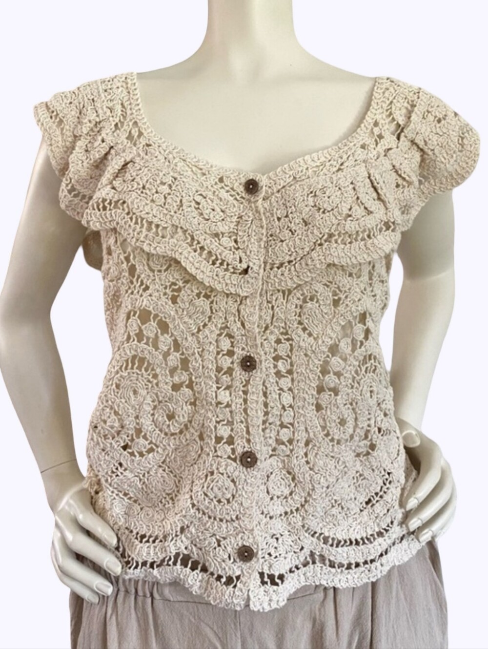 Ultra Pink White Crochet Button Up Cap Sleeve Ruffle Collar Top Medium NWT